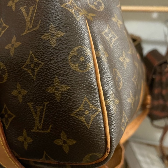 LOUIS VUITTON MONOGRAM KEEPALL 60. FREE AUTHENTICATION. In amazing condition 💕 - Picture 9 of 10